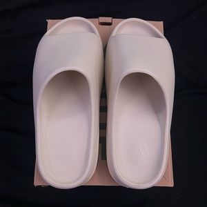 Yeezy Slide Bone Size 13